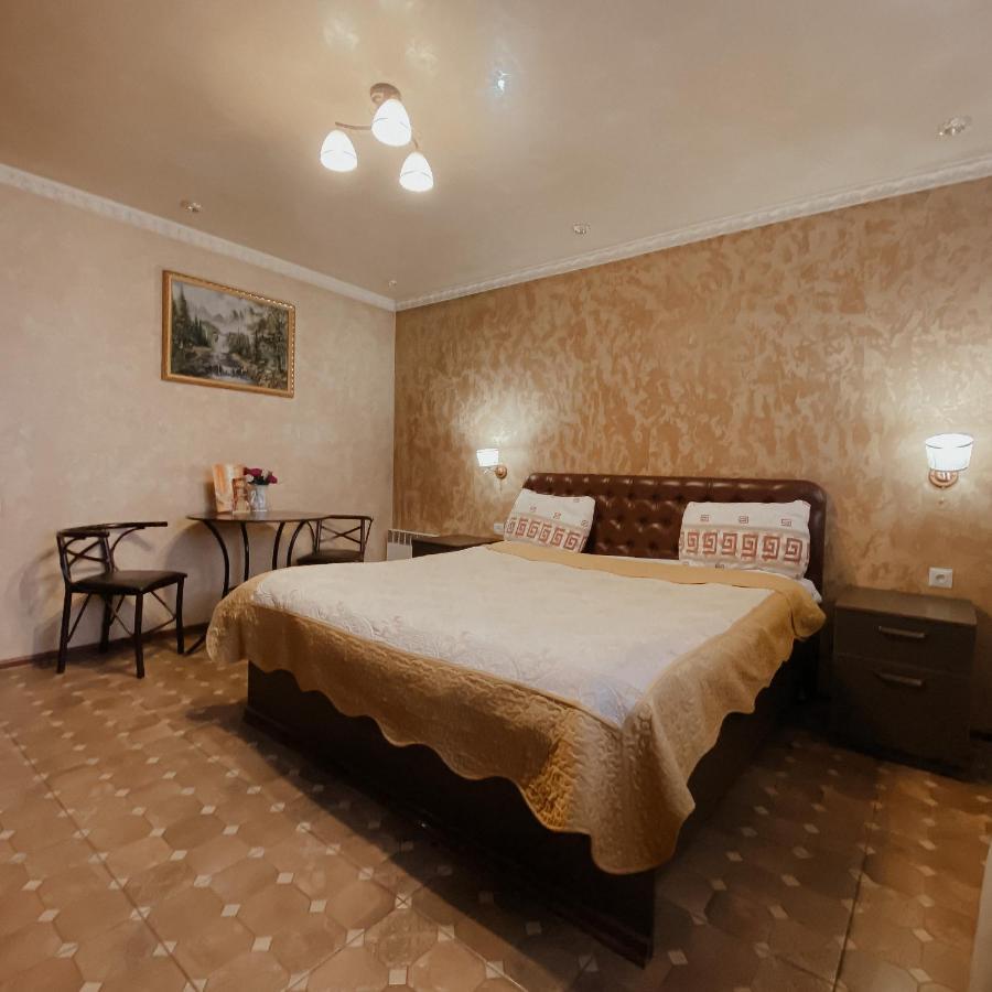 Galeon Hotel Bisjkek Buitenkant foto