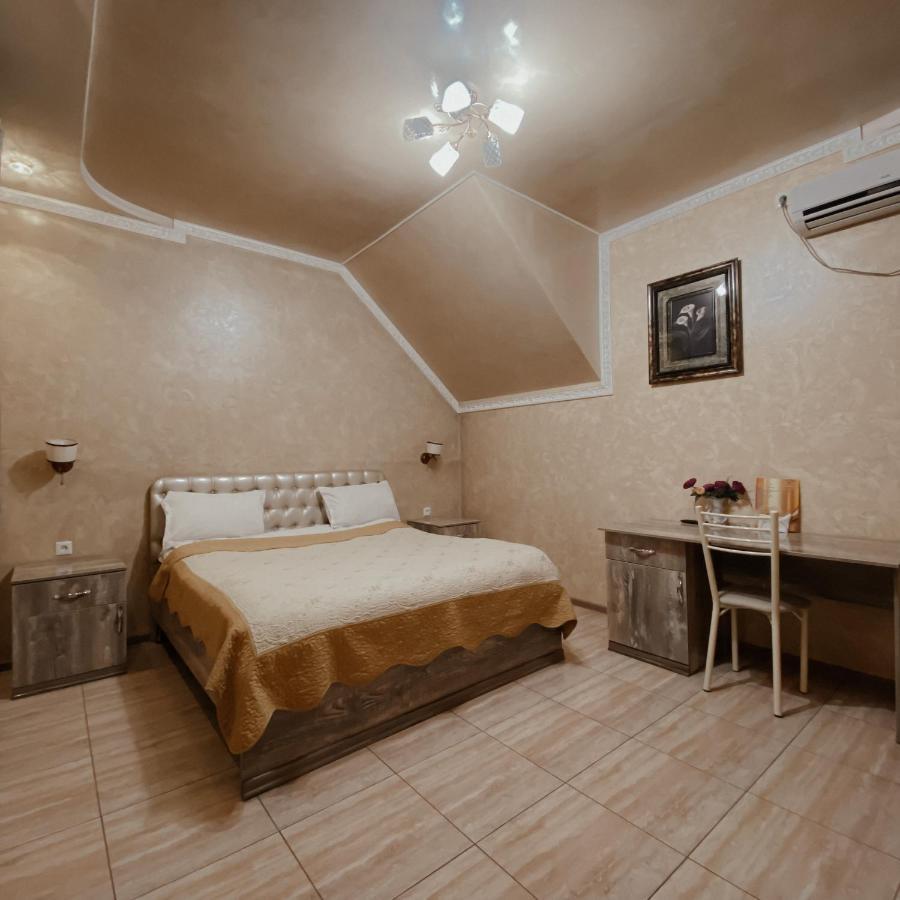 Galeon Hotel Bisjkek Buitenkant foto